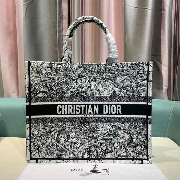 Dior包包 迪奧2021新款手提包 DS1286星座花獨特風格單肩斜挎包