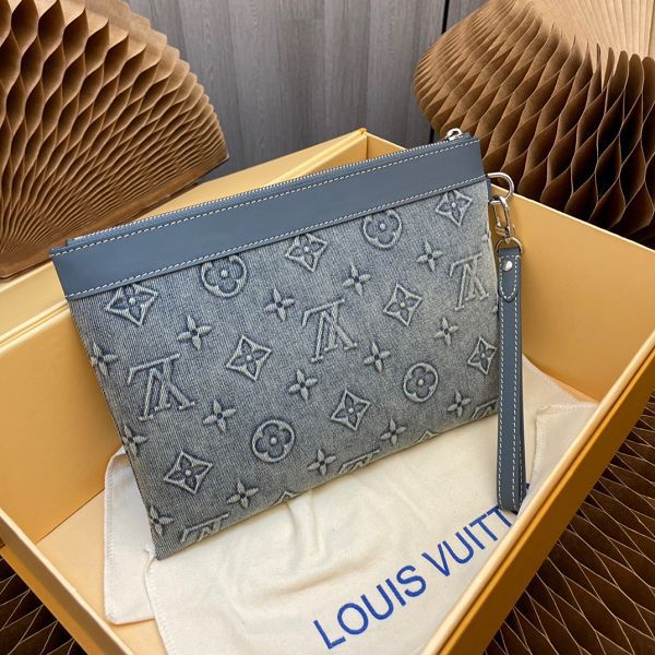 Louis Vuitton Pochette To-Go M82313 